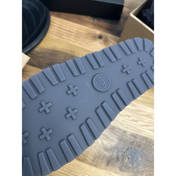 UGG Womens Boots 10 Black Classic Mini Pull On Weather Covers NEW - Picture 13 of 16